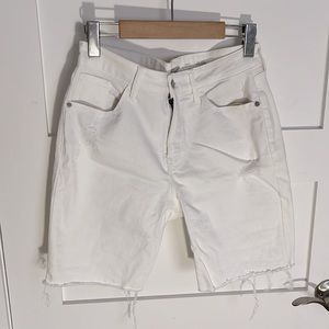 Wight denim shorts
